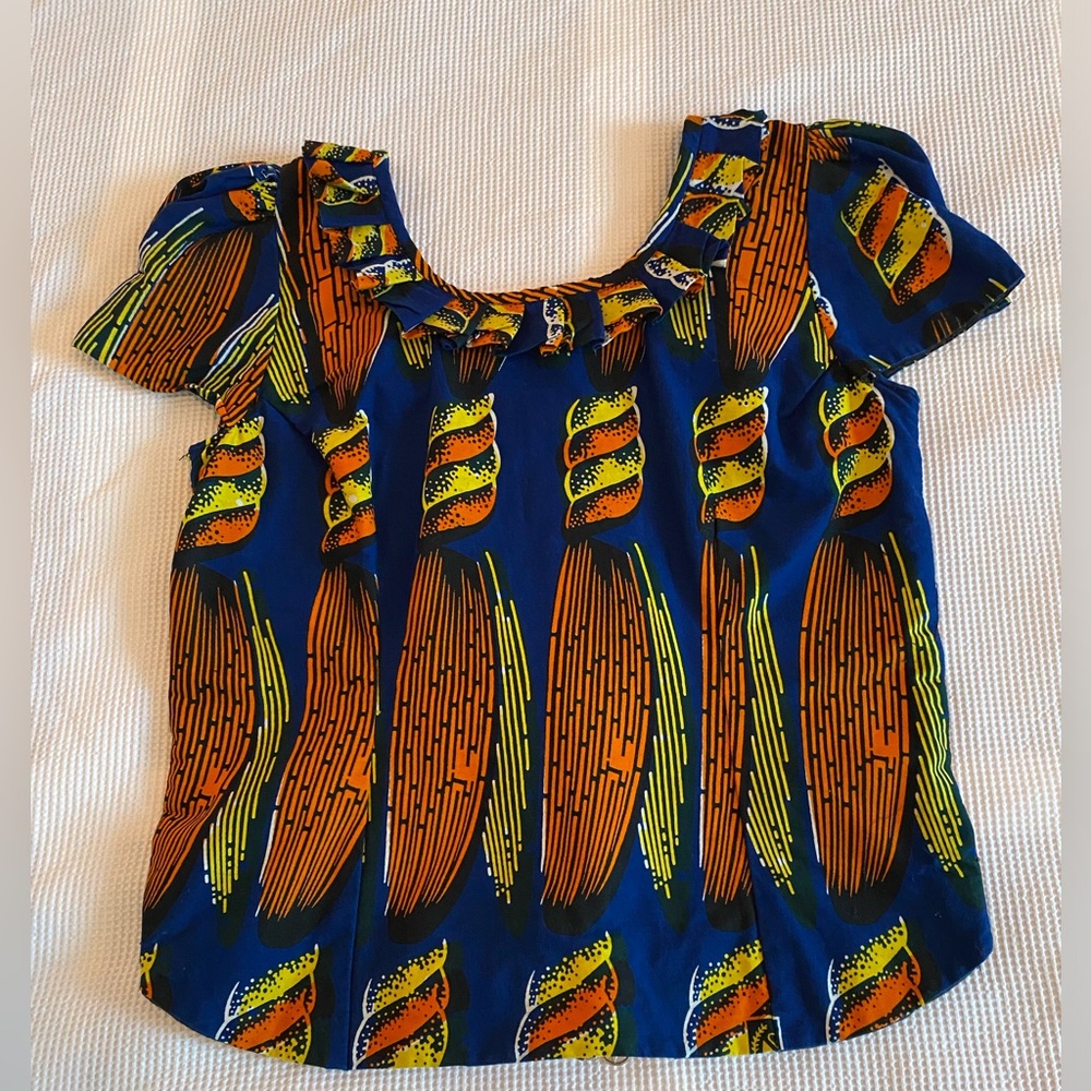 Dupsie’s African Print ruffled fully lined Blouse made in Ghana. Size L.